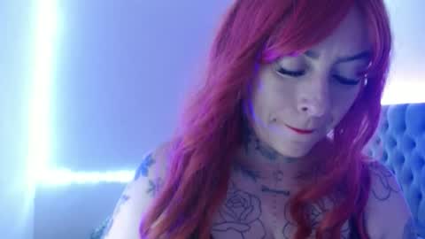 MIA VANTT online show from 03.05.26