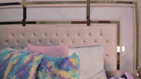 mia_vy online show from 01.17.26