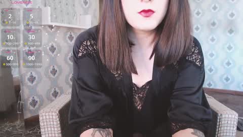 mia_wallase online show from 12.23.24