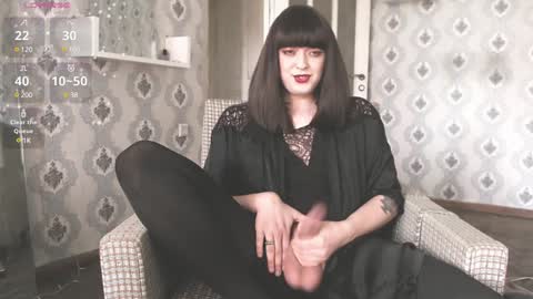 mia_wallase online show from 01.01.25