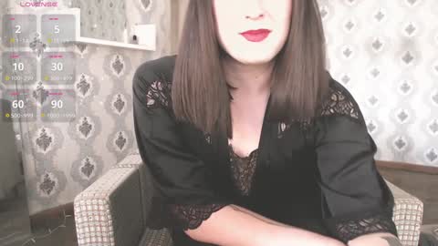 mia_wallase online show from 01.02.25