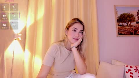 Mia White  online show from 12.18.25