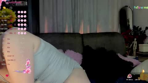 MelaniaMia online show from 11.10.25