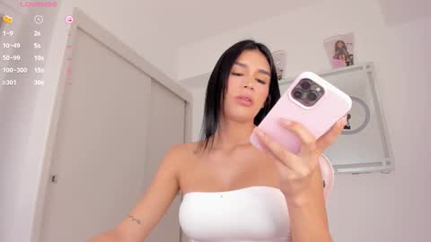 Snapshot of mia_yourmommy chatting on 09.13.25 online show from 09.13.25