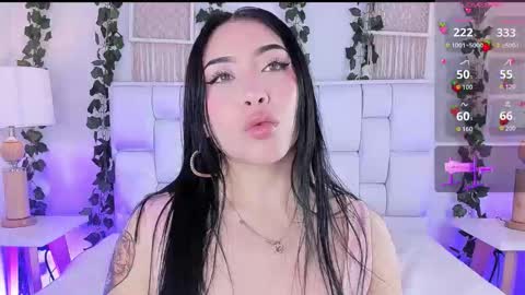 Mia online show from 11.06.25