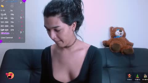 Mia online show from 12.14.24