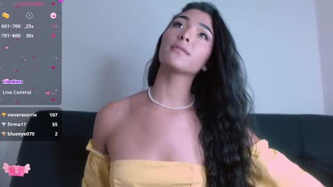Mia online show from 01.23.25