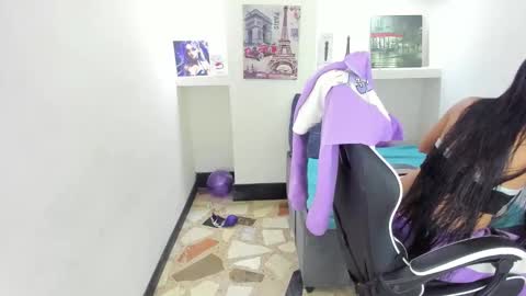       online show from 10.10.25