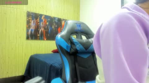       online show from 12.05.25