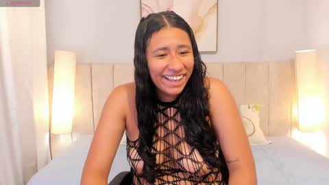 Mia online show from 09.12.25