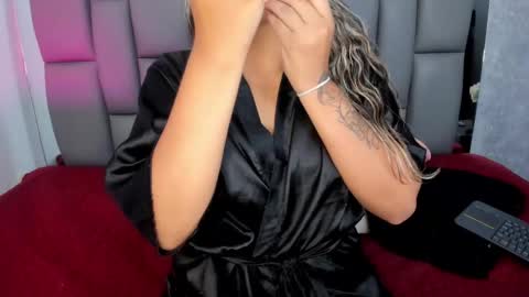 Mia online show from 02.26.25