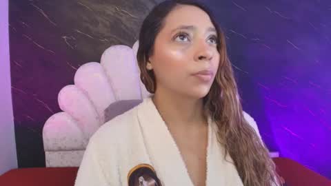 Mia online show from 04.22.26