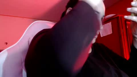 MIA online show from 09.17.25