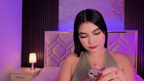 Miaa Farrel online show from 04.09.26