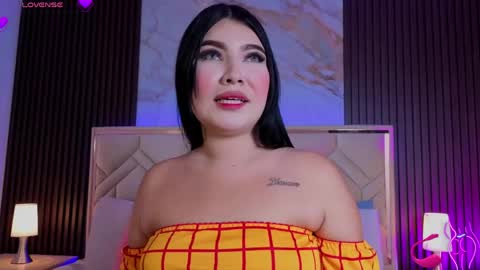 Miaa Farrel online show from 05.23.26