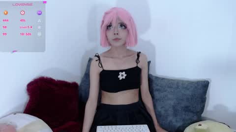 Mia online show from 12.04.24