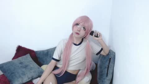 Mia online show from 02.07.25