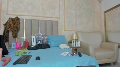 Miaasummer online show from 06.22.26