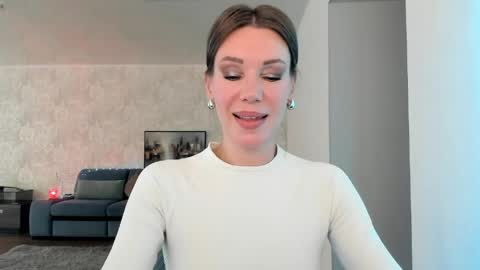 Mia online show from 06.03.26