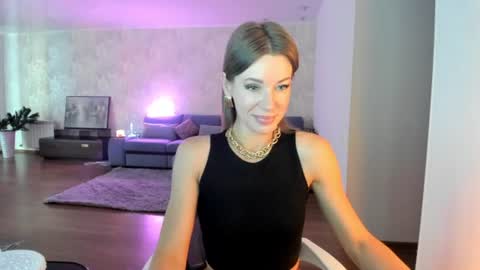 Mia online show from 06.25.26