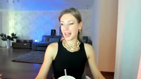 Mia online show from 07.08.26