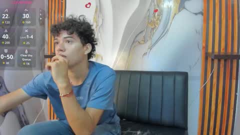 Mia and Max online show from 03.03.26