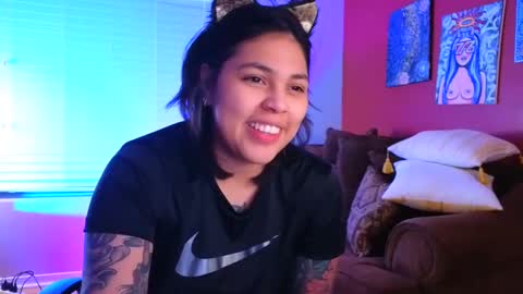 Mia online show from 12.04.24