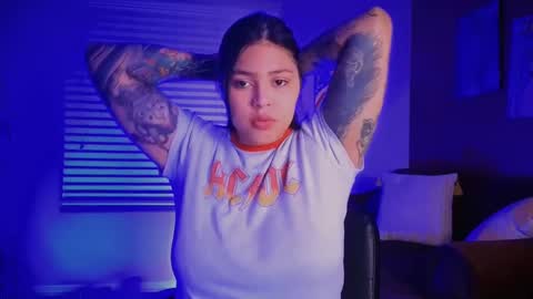 Mia online show from 12.08.24