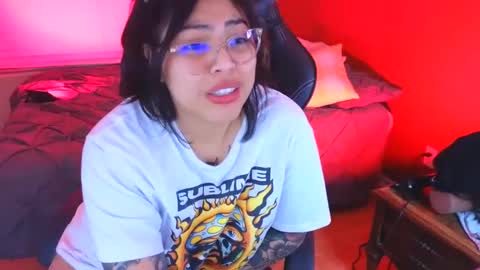 Mia online show from 12.24.24