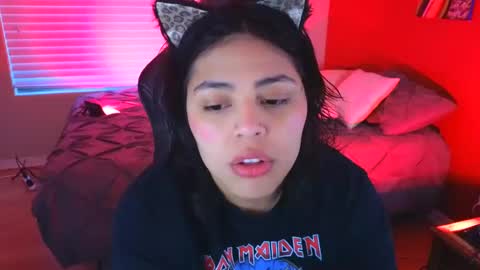 Mia online show from 12.25.24