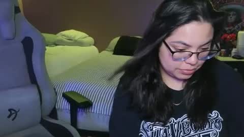 Mia online show from 10.01.25