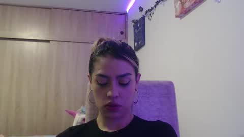 Miia  online show from 10.26.25