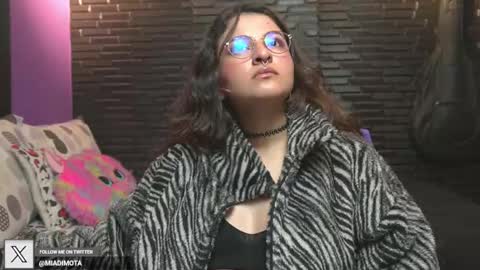 Mia online show from 11.01.25