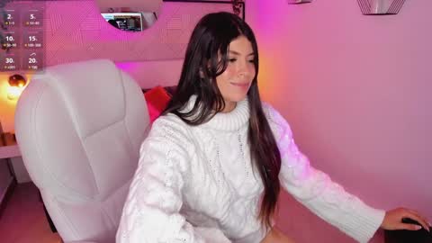 Snapshot of miadlucca chatting on 01.26.25 Mia online show from 01.26.25