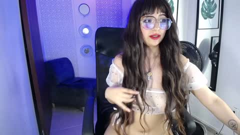 Mia online show from 12.10.24