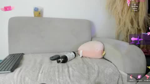 Snapshot of miafisher_ chatting on 09.23.25 Miafisher online show from 09.23.25