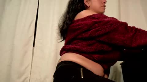 Snapshot of miafix chatting on 04.30.26 Mia Carter Schedule 800 - 1430 gtm-5 online show from 04.30.26