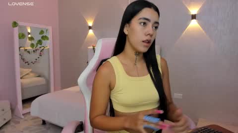 Mia Gomez online show from 02.18.25
