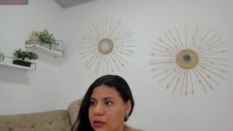 Miah Collins online show from 01.16.25