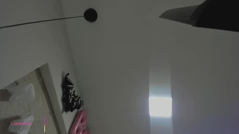 Snapshot of miah_luv chatting on 10.30.25 Miah online show from 10.30.25