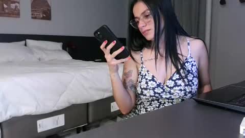 Ms Mia  Owner Of  Your Mind online show from 12.10.24