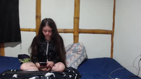 Mia  Sam online show from 02.15.25