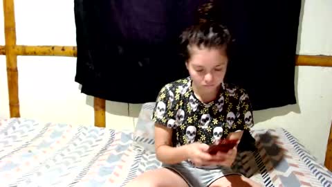 Mia  Sam online show from 11.22.25