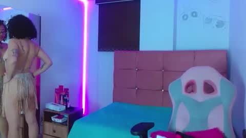 MIA VELEZ online show from 12.31.24