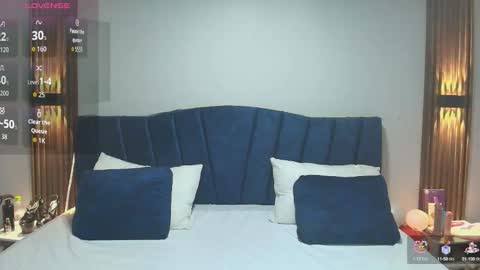 MIA HOTMEZ online show from 09.27.25