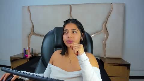 Snapshot of miahsex69 chatting on 09.12.25 miahsex69 online show from 09.12.25