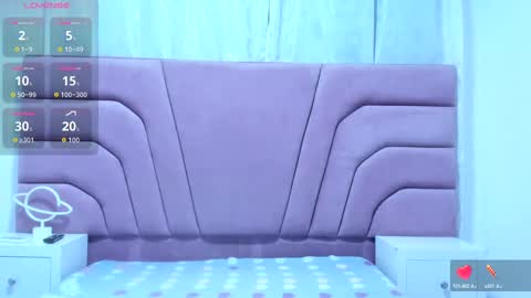 Snapshot of miajhonsonx chatting on 10.15.25 miajhonsonx online show from 10.15.25