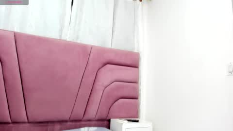 Snapshot of miajhonsonx chatting on 10.24.25 miajhonsonx online show from 10.24.25