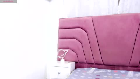 Snapshot of miajhonsonx chatting on 10.27.25 miajhonsonx online show from 10.27.25