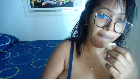 miajoseph_ online show from 01.20.25